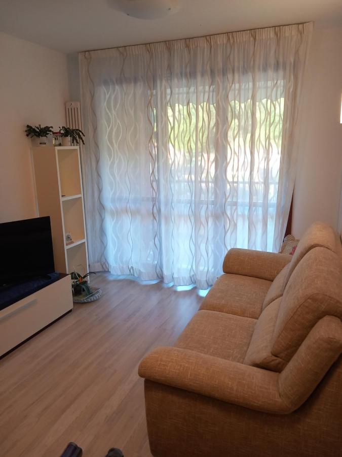 Andres' Apartment Специя Экстерьер фото