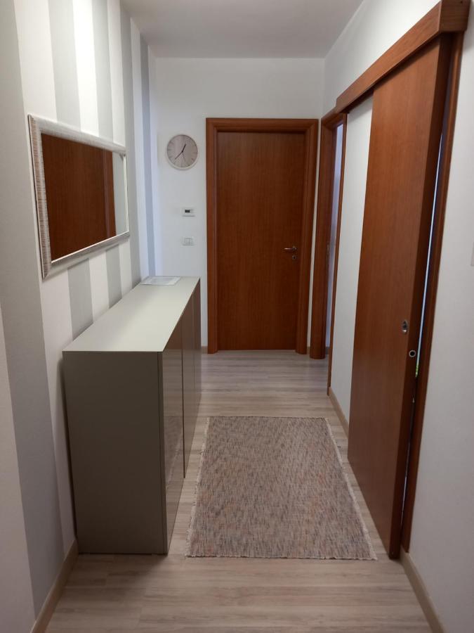 Andres' Apartment Специя Экстерьер фото